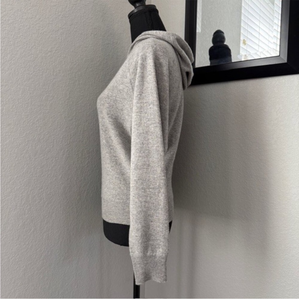 NEIMAN MARCUS 2 Pc Heather Gray Cashmere Lounge PJ Set Medium - Picture 5 of 13
